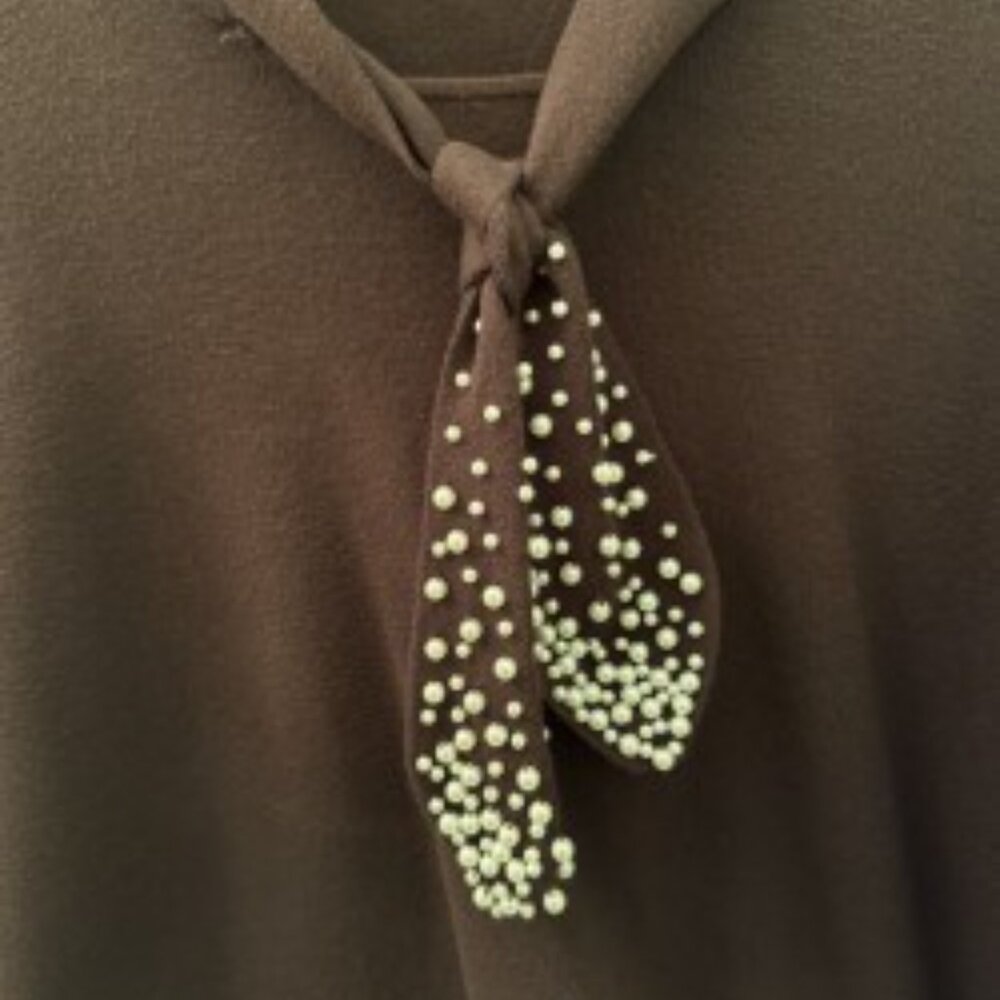 Woman's Sweater - Picture 2 of 5